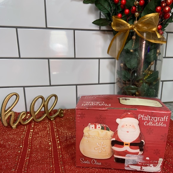 Santa salt+pepper shakers - Picture 3 of 4